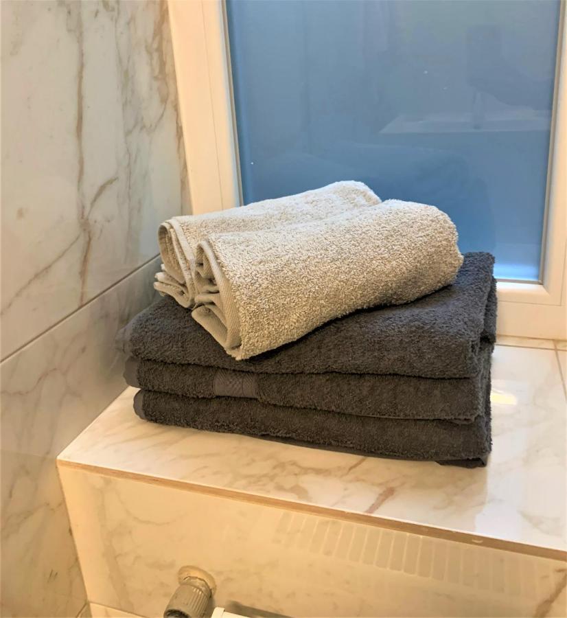 Iris Apartment On Popovich 리비프 외부 사진