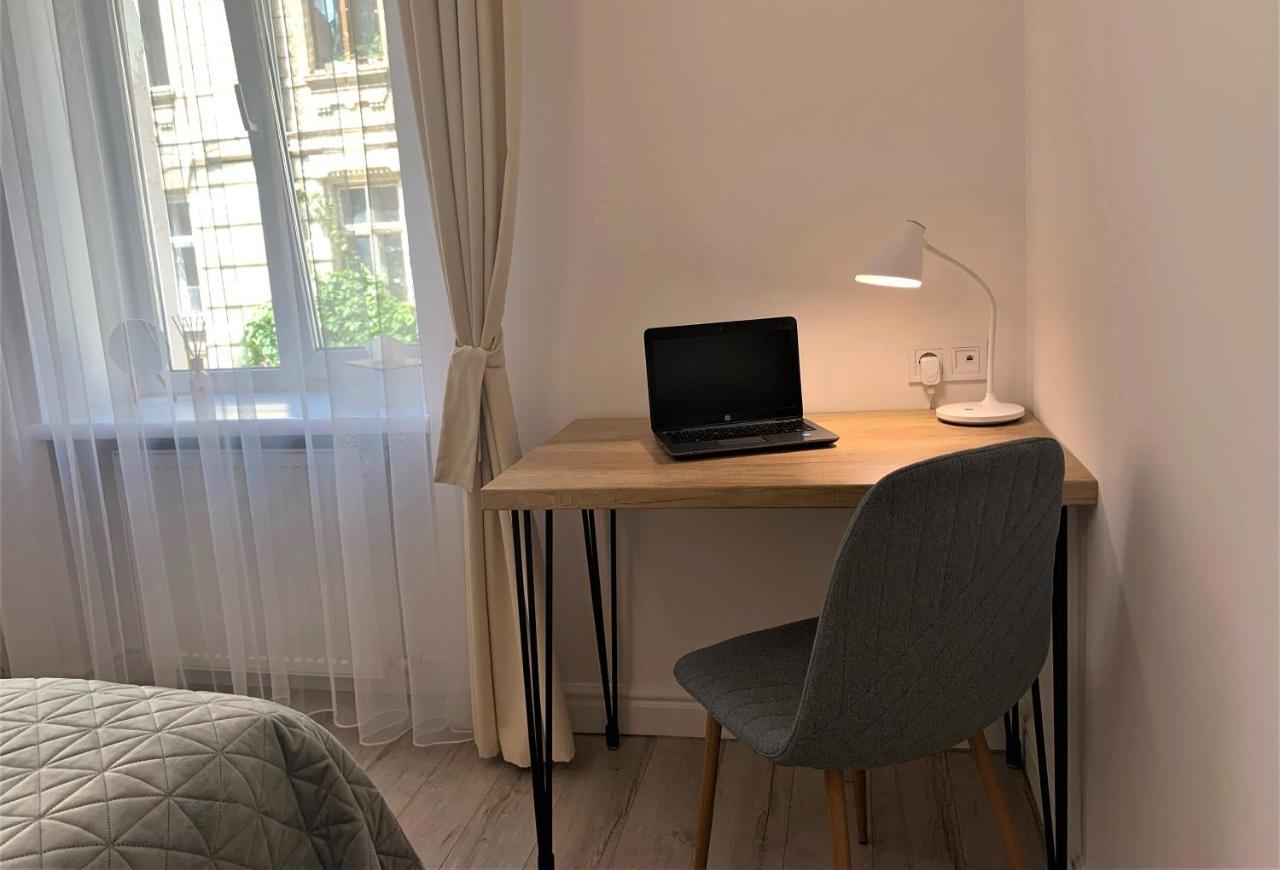 Iris Apartment On Popovich 리비프 외부 사진