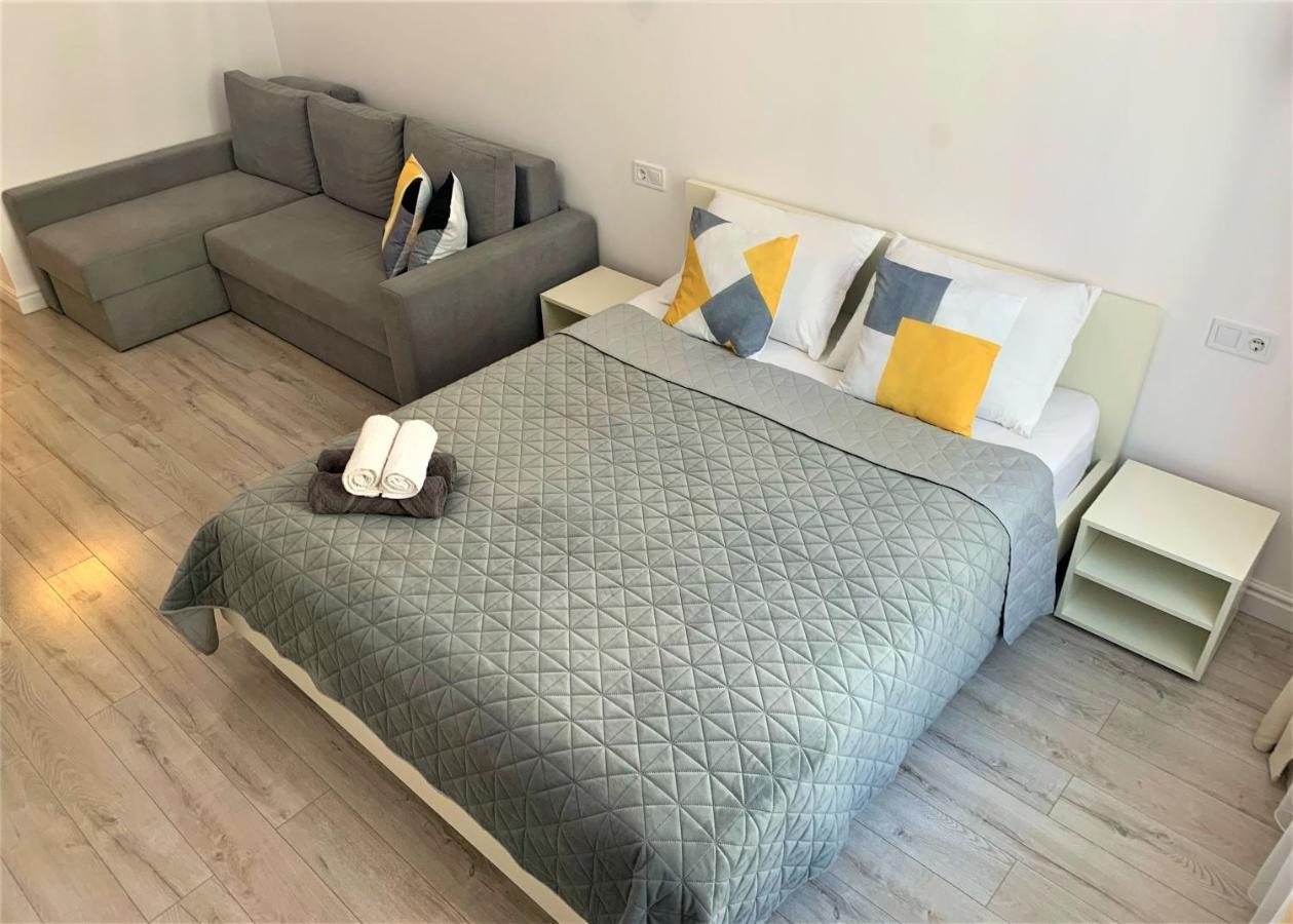 Iris Apartment On Popovich 리비프 외부 사진