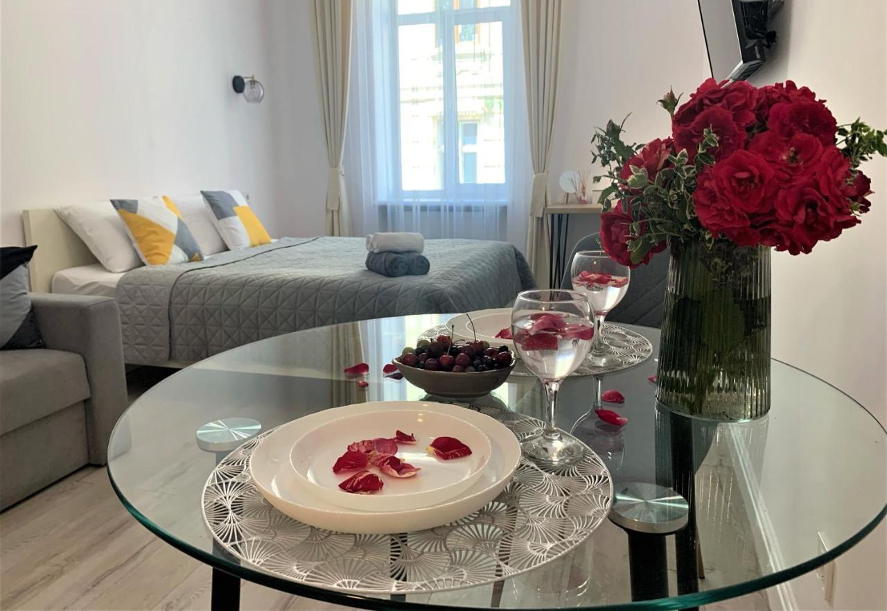 Iris Apartment On Popovich 리비프 외부 사진