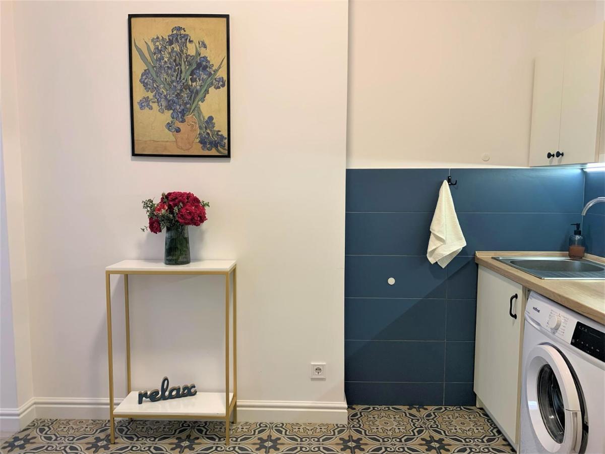 Iris Apartment On Popovich 리비프 외부 사진