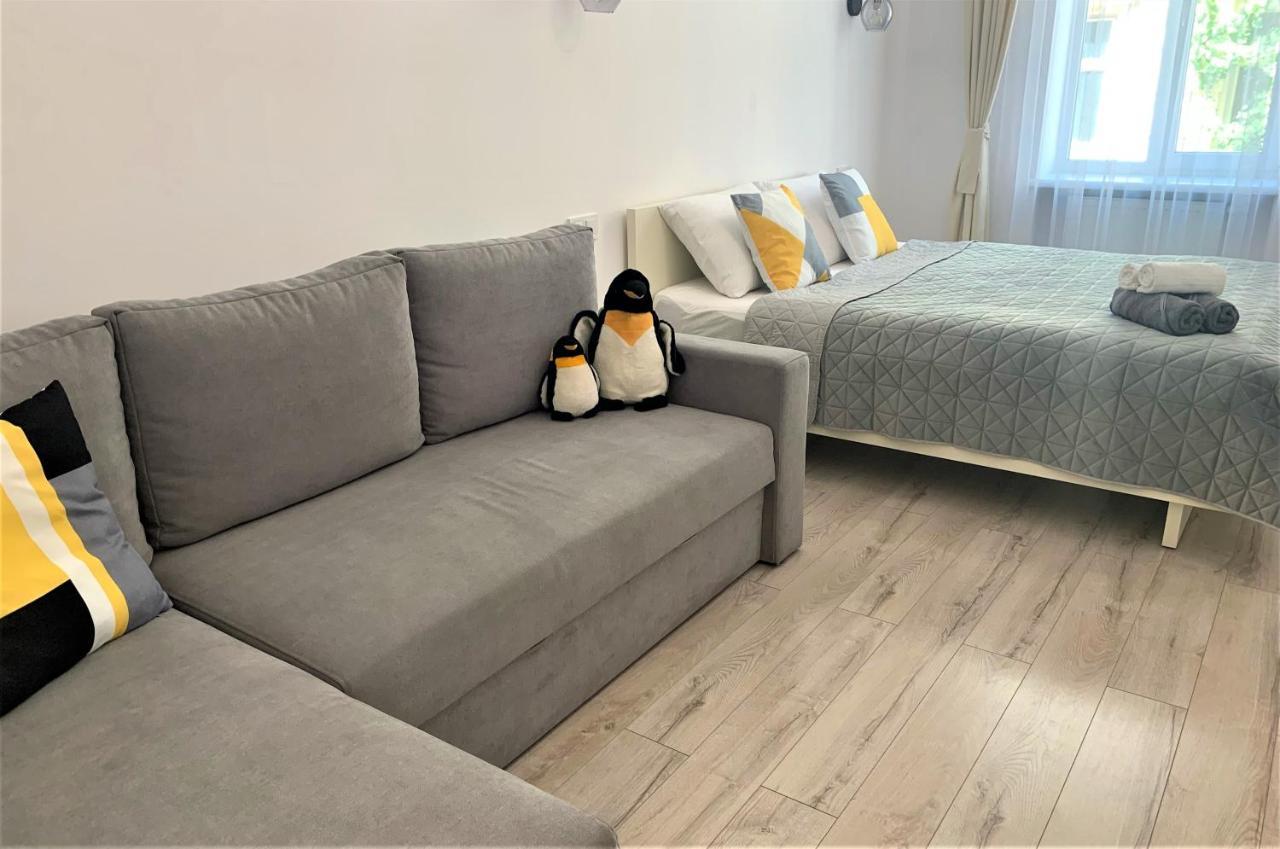 Iris Apartment On Popovich 리비프 외부 사진